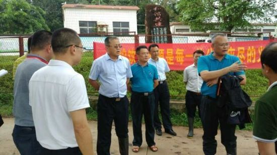 海口市委副书记市政法委书记鲍剑调研龙塘大坝防汛工作