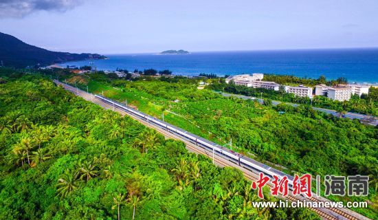 环岛高铁游