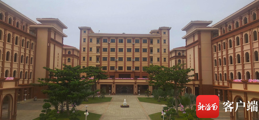 清华附中文昌学校高中部今年开始招高一新生320人