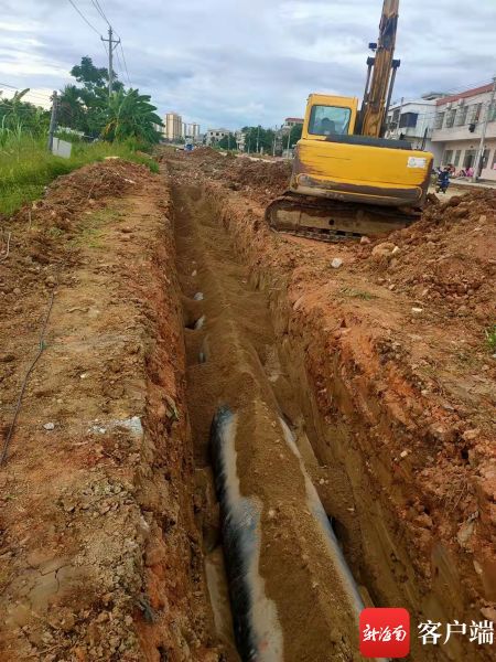 城南路地下管道铺设.万宁城投供图