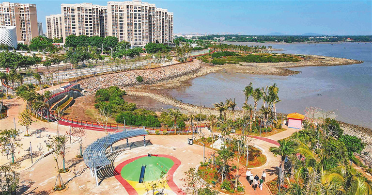 洋浦滨海公园二期项目建成开放