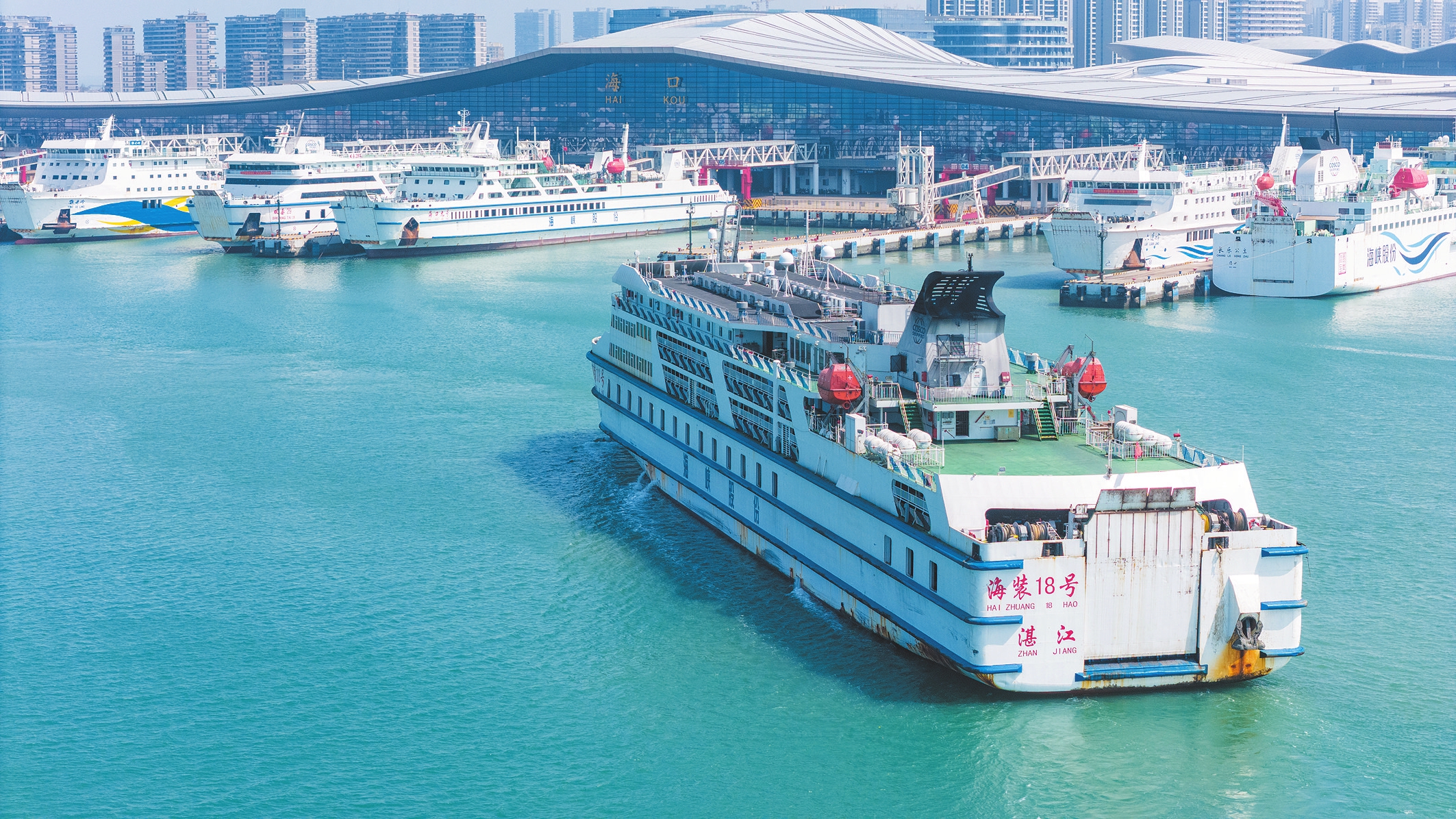 2��13�գ�æµ���º����ڣ����ݺ�Ͽ�͹������ڽ���ͣ������������������ ʵϰ�������� ��