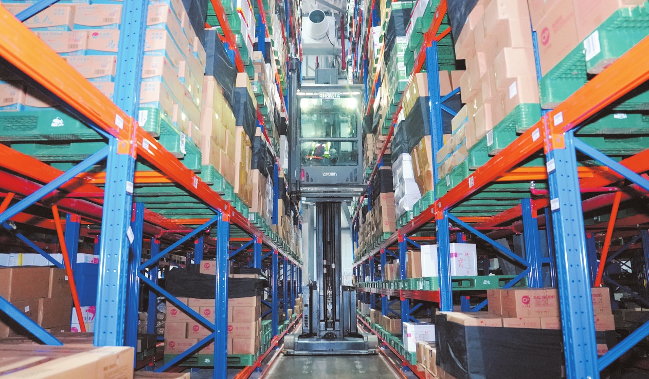 ��ţɽ��������԰���䶳���ڣ�������Ա�����泵�ּ����������� ���ҿ� ��