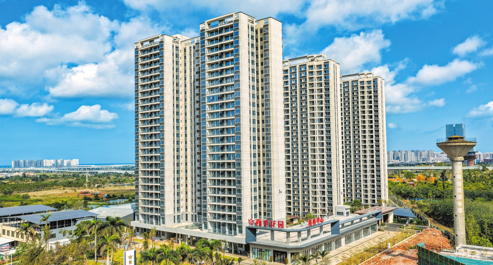 3月2日,海口西海岸西秀花园安居房项目全貌。本报记者 康登淋 摄
