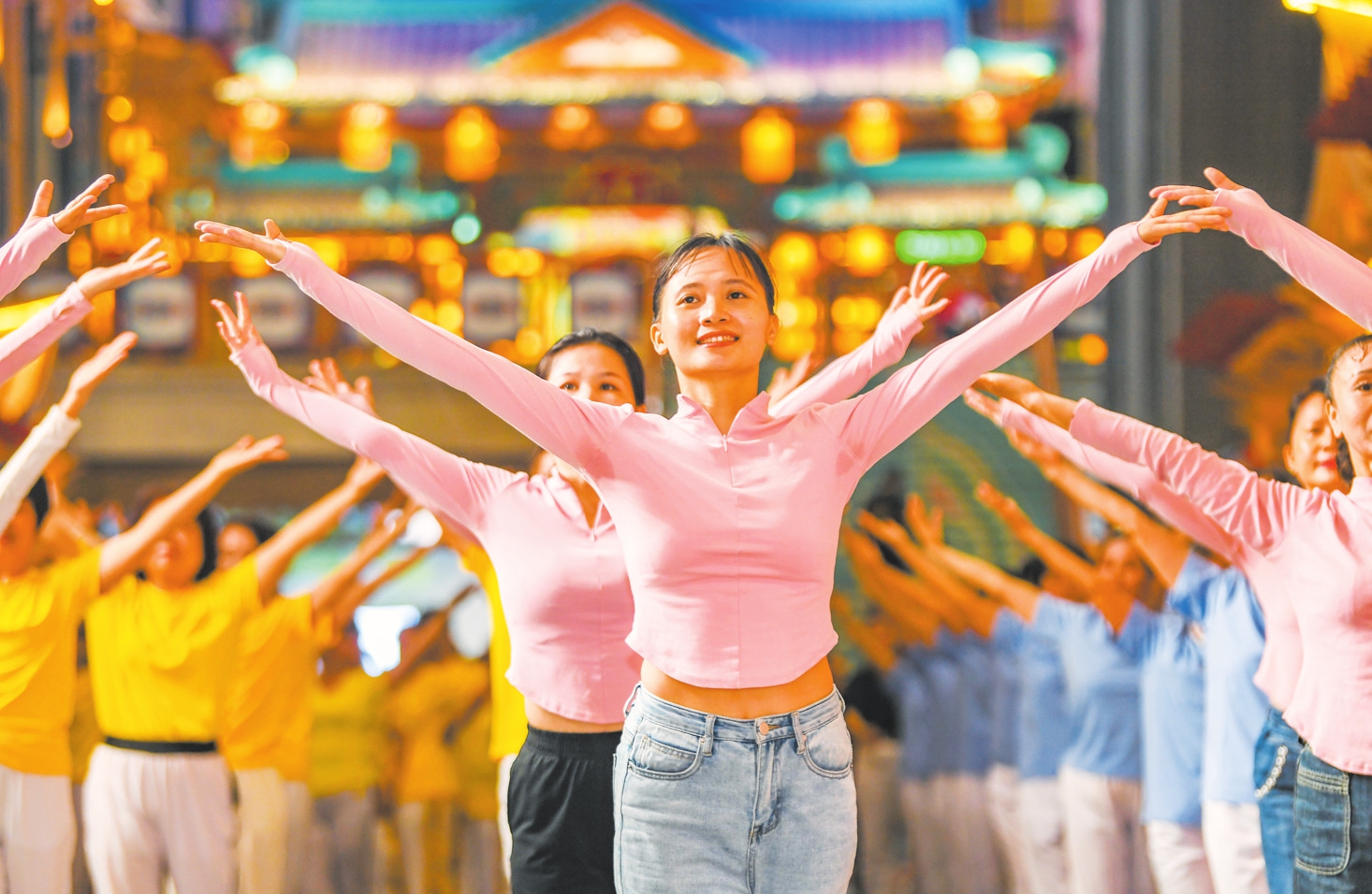 3��8�գ�2026�ꡰ���ˡ������Ͷ���Ů�������ڶ�������ͷ�ٰ죬�ֳ��㳡����ݣ�չ��Ҭ��Ů�Ե������밺� �������� ������ ��