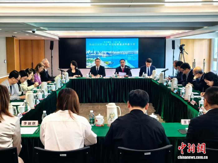 3��18�գ���˫������ ������Ӯ����������ó�׸�-���ý���̸�����ƽ������۾��С������������� ���h�� ��