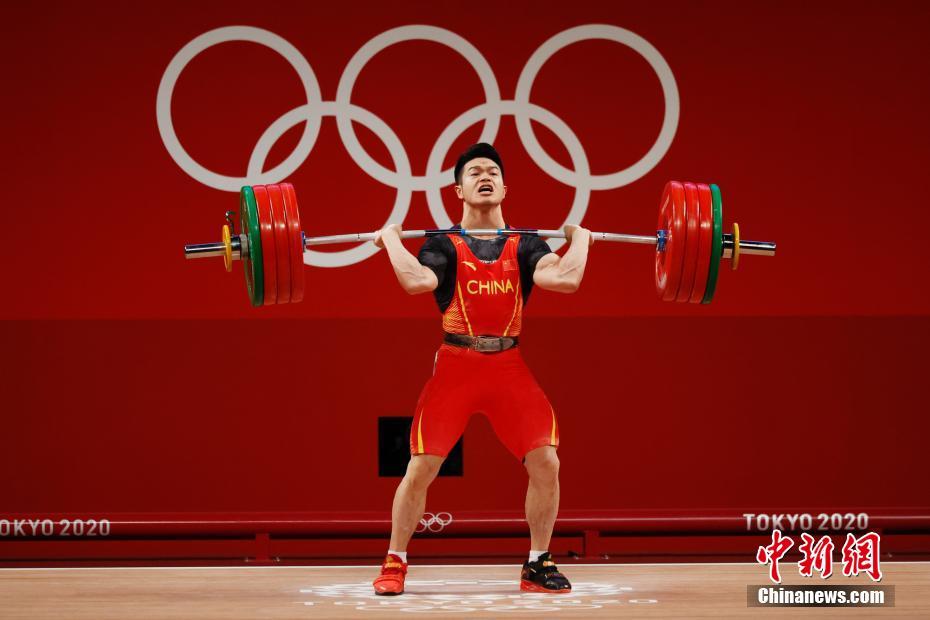 东京奥运男子举重冠军图片