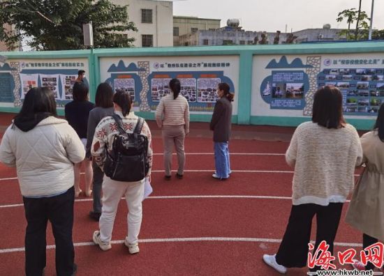 授牌仪式现场。(琼山区供图)  