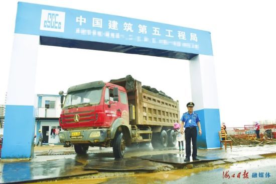 ִ����ԱҪ�󹤵������Ա����������������ࡣ